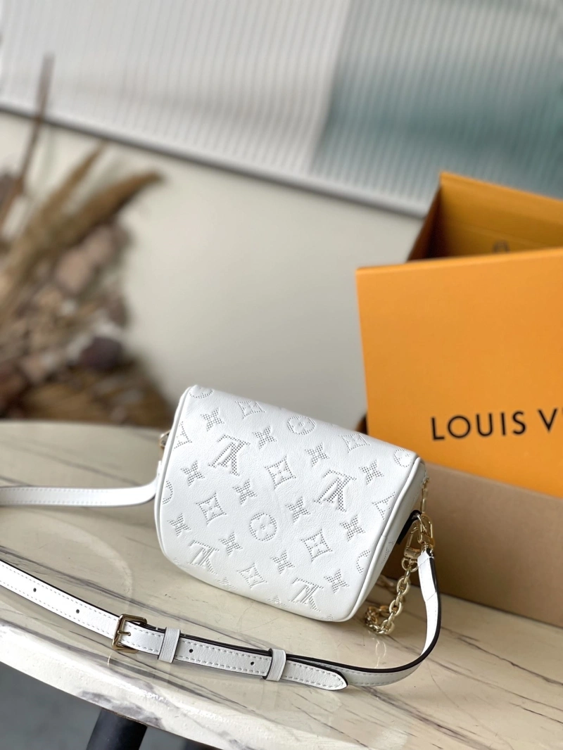 LV Cosmetic Bags 4286A-0109