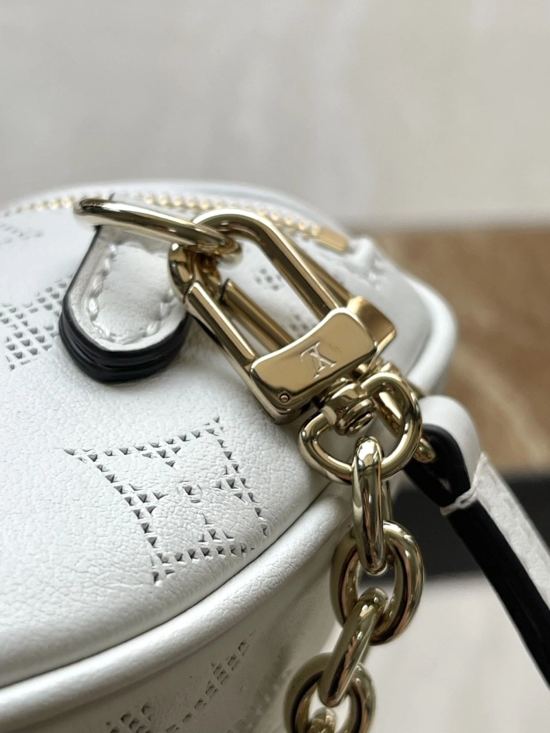 LV Cosmetic Bags 4286A-0109