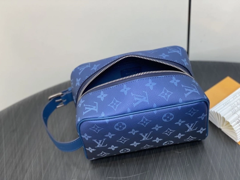 LV Cosmetic Bags 4286A-0140