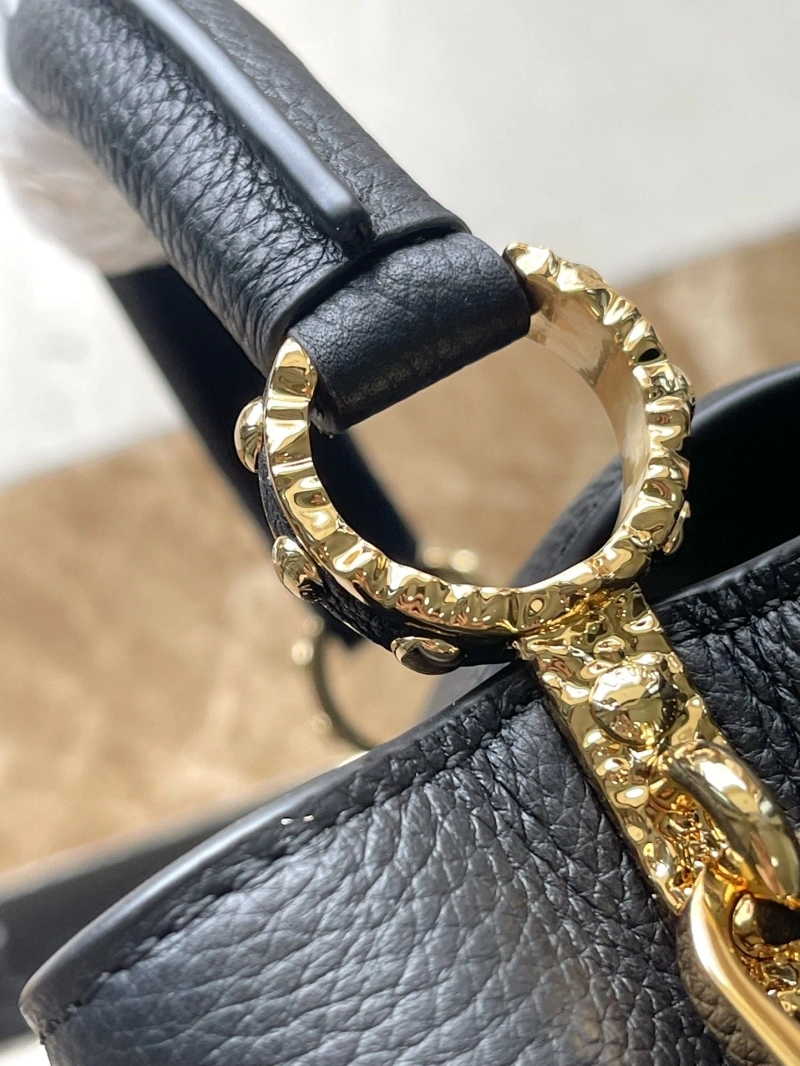 LV Capucines Bags 4286A-0236