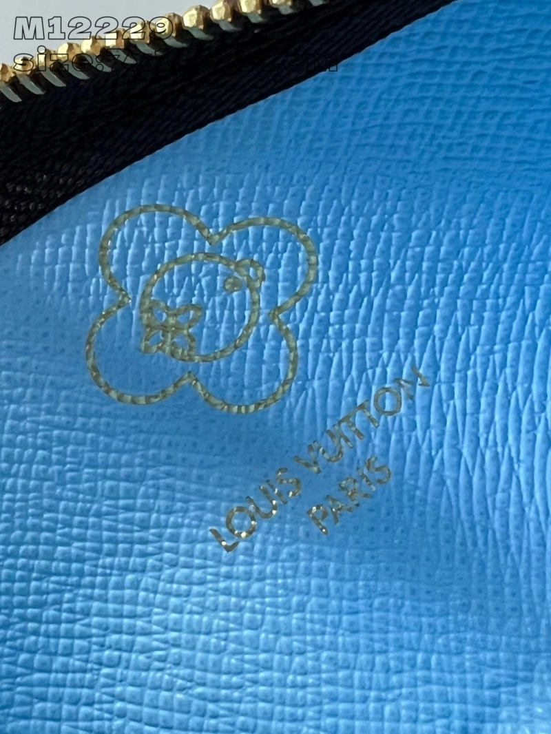 LV Wallets 4286A-0260