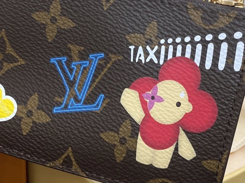 LV Wallets 4286A-0281
