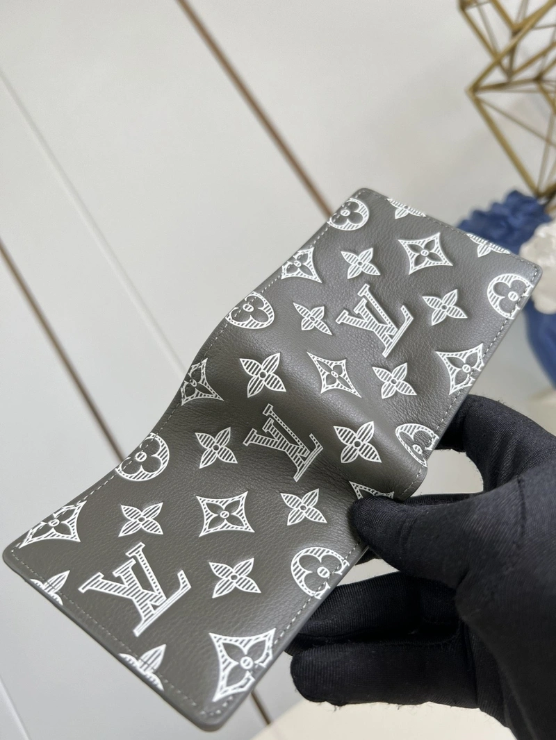 LV Wallets 4286A-0295