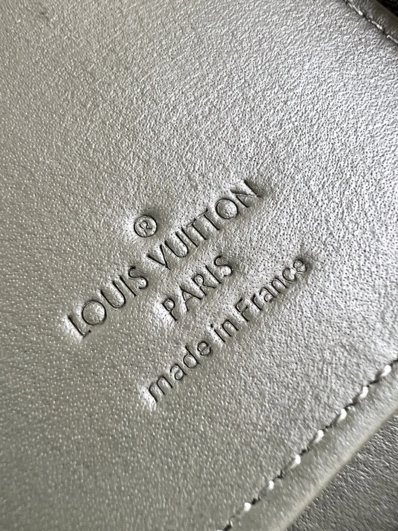 LV Wallets 4286A-0297