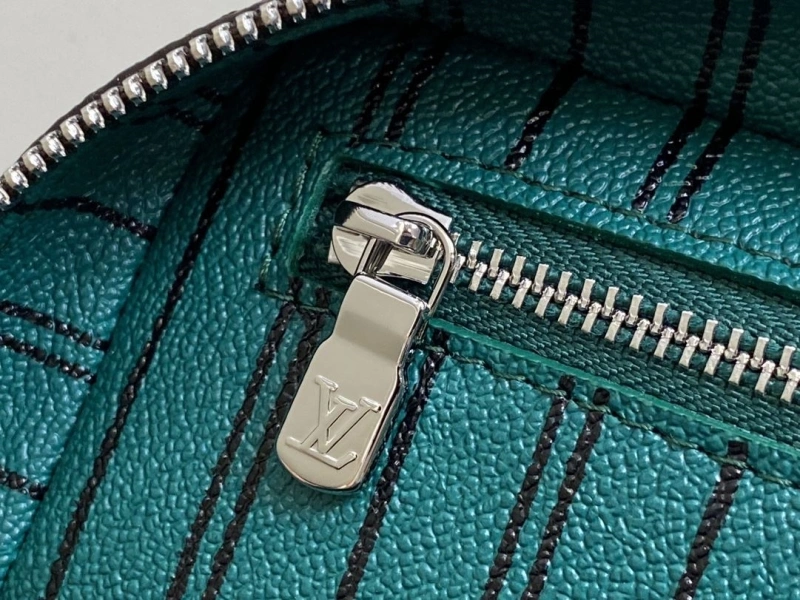 LV Cosmetic Bags 4286A-0299