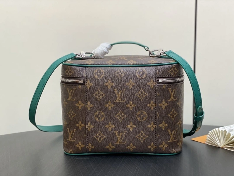 LV Cosmetic Bags 4286A-0299