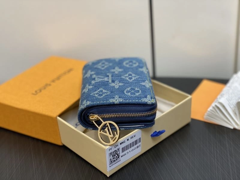 LV Clutch Bags 4286D-0001