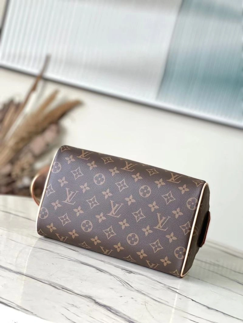 LV Cosmetic Bags 4286D-0085