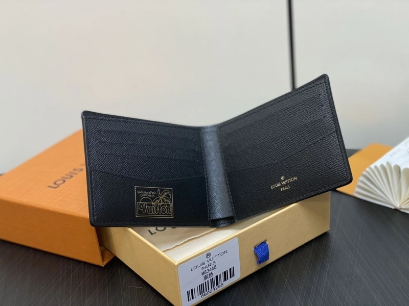 LV Wallets 4286G-0117