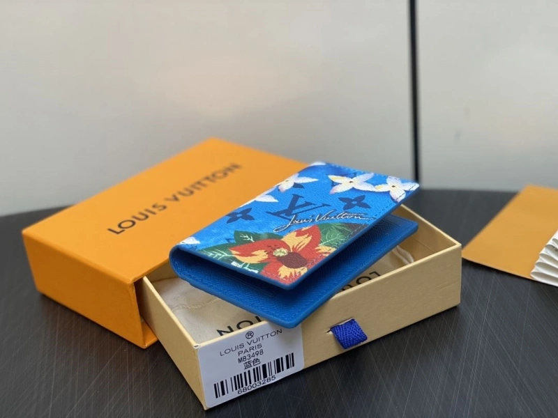 LV Wallets 4286G-0121