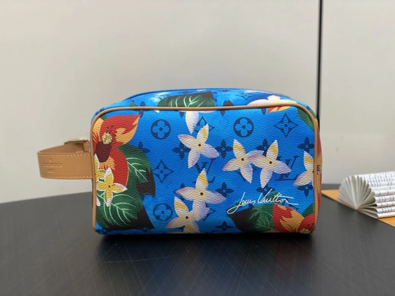 LV Cosmetic Bags 4286G-0162