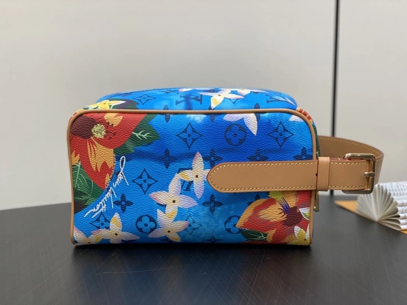 LV Cosmetic Bags 4286G-0162