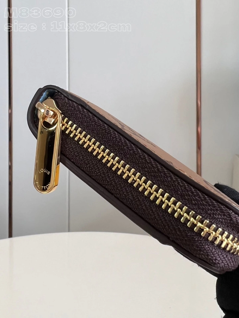 LV Wallets 4286G-0176
