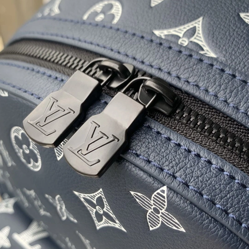 LV Backpacks 4286G-0213