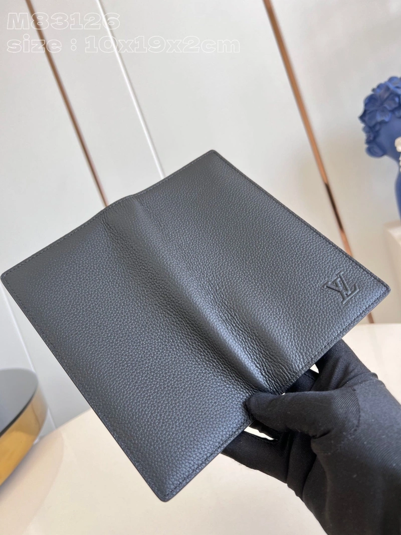 LV Wallets 4286G-0269