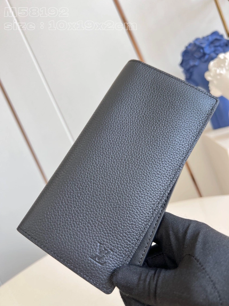 LV Wallets 4286G-0272