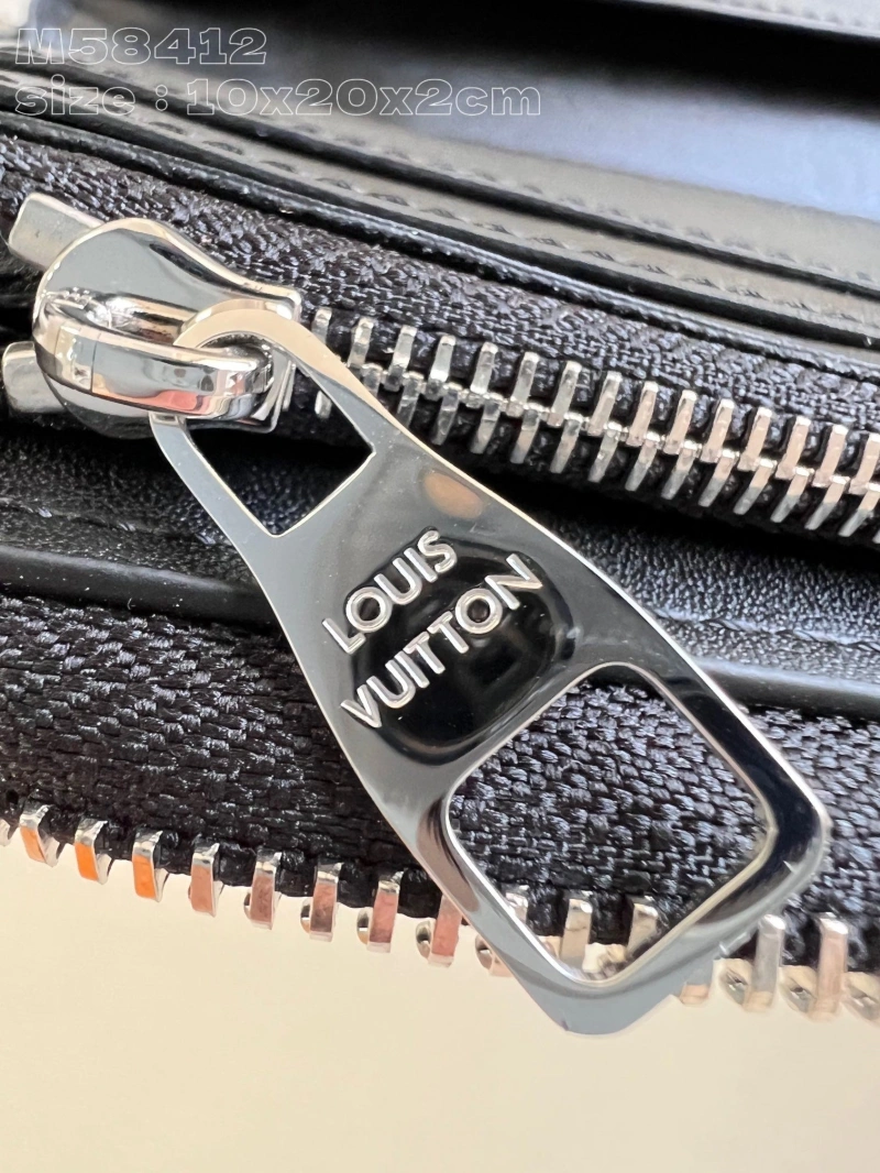 LV Wallets 4286G-0273