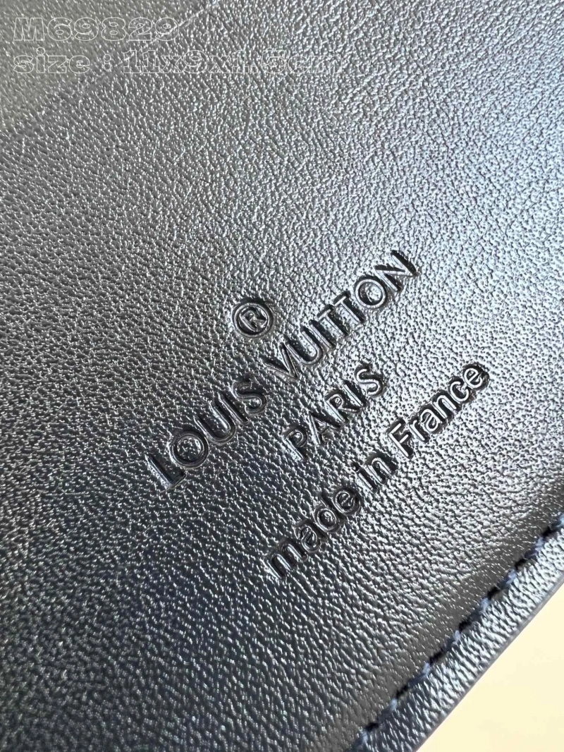 LV Wallets 4286G-0276