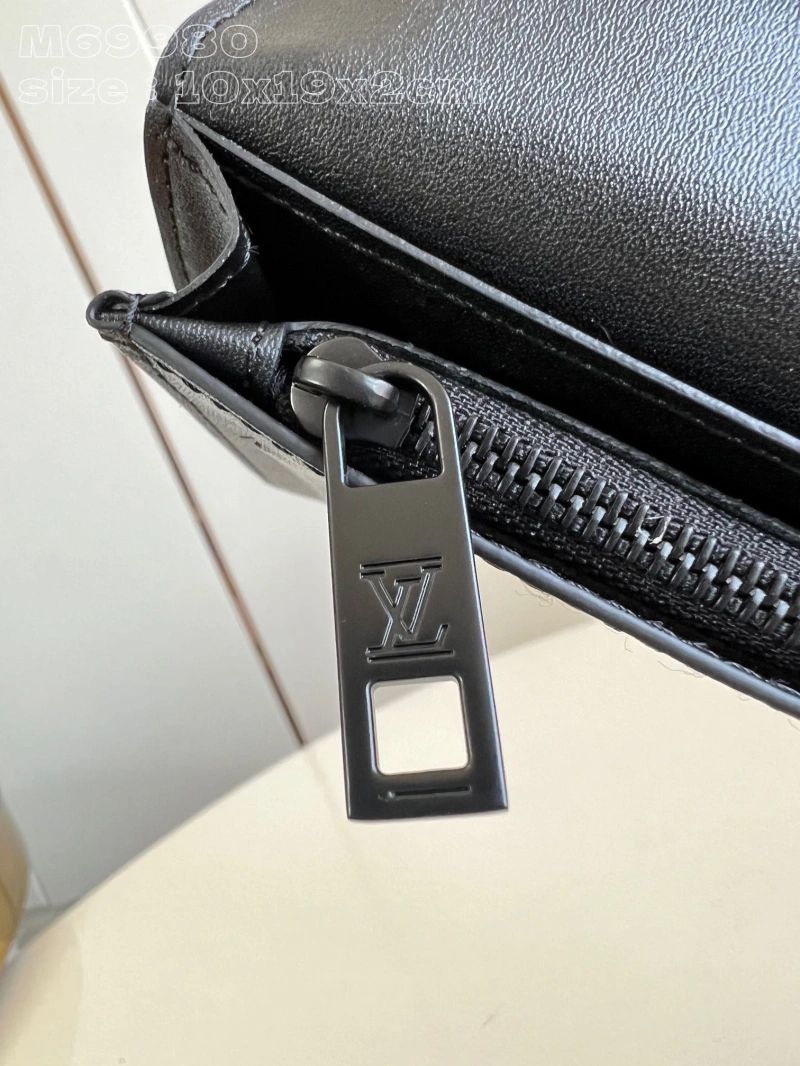 LV Wallets 4286G-0278