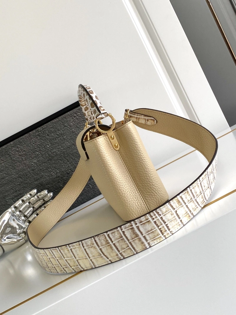 LV Capucines Bags 4365A-0001