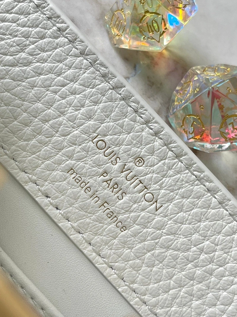 LV Capucines Bags 4365A-0031