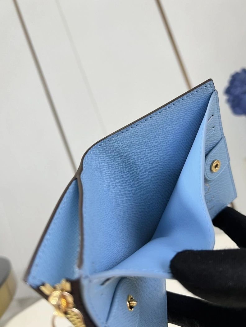 LV Wallets 4365A-0171