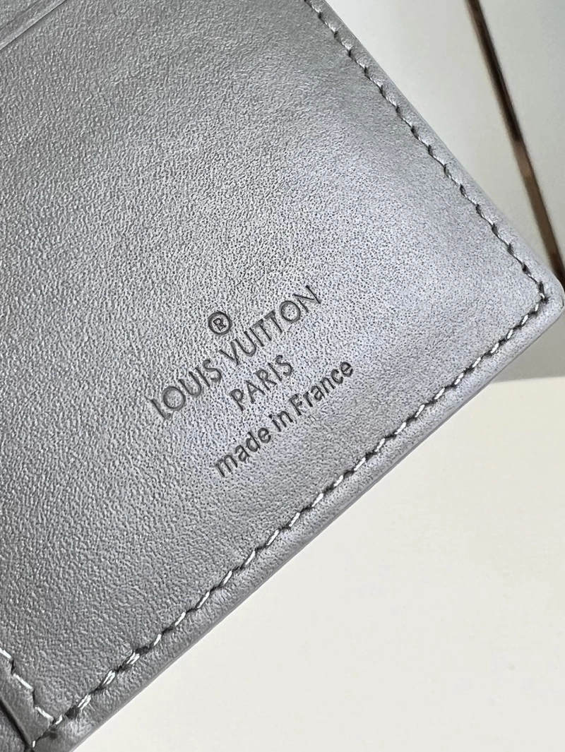 LV Wallets 4365A-0191