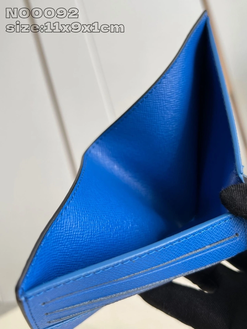LV Wallets 4365A-0229