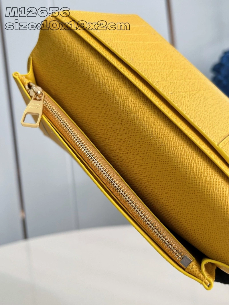 LV Wallets 4365A-0249