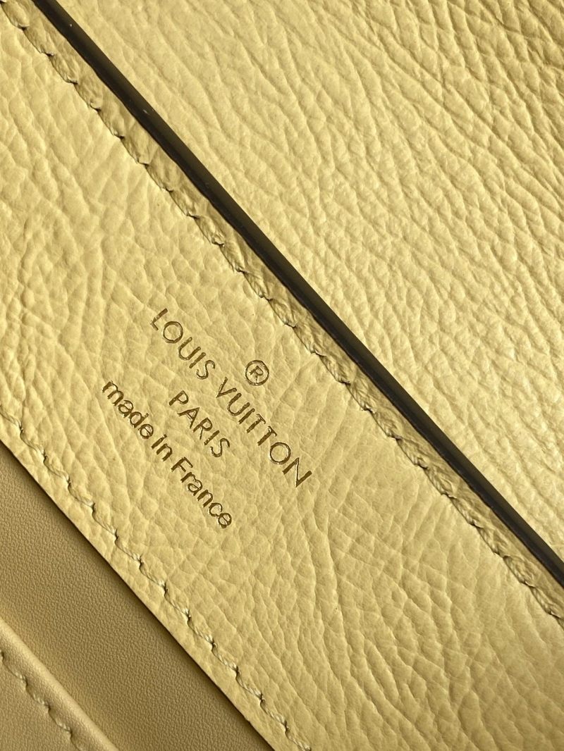 LV Capucines Bags 4365A-0282