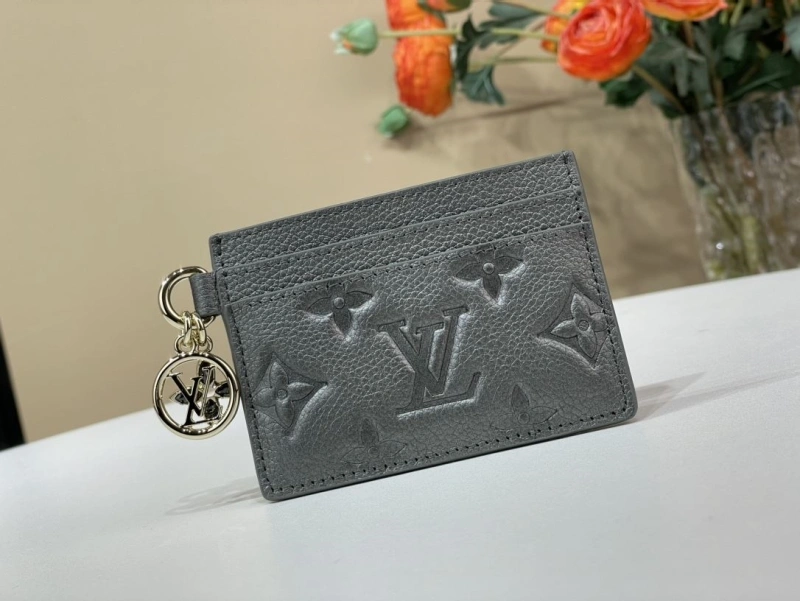 LV Wallets 4365A-0303