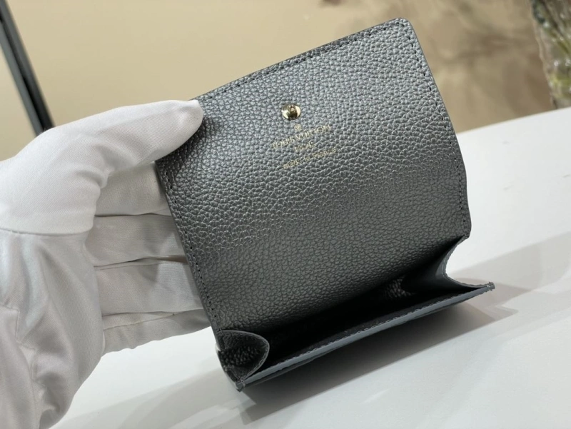 LV Wallets 4365A-0306