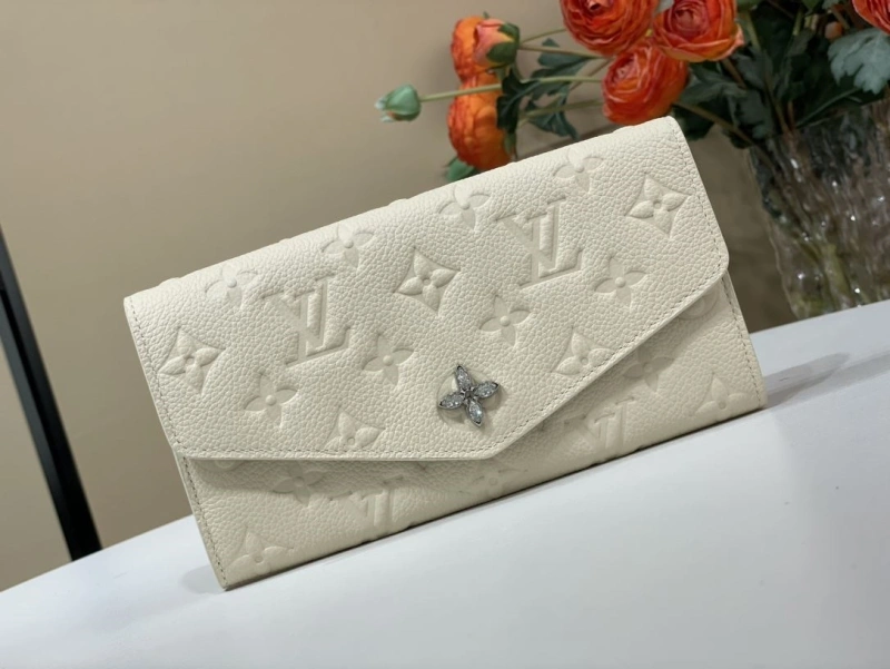LV Wallets 4365A-0316