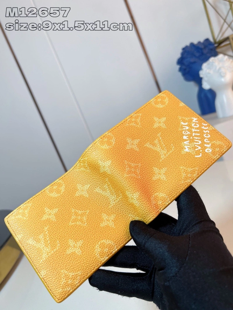 LV Wallets 4365A-0337