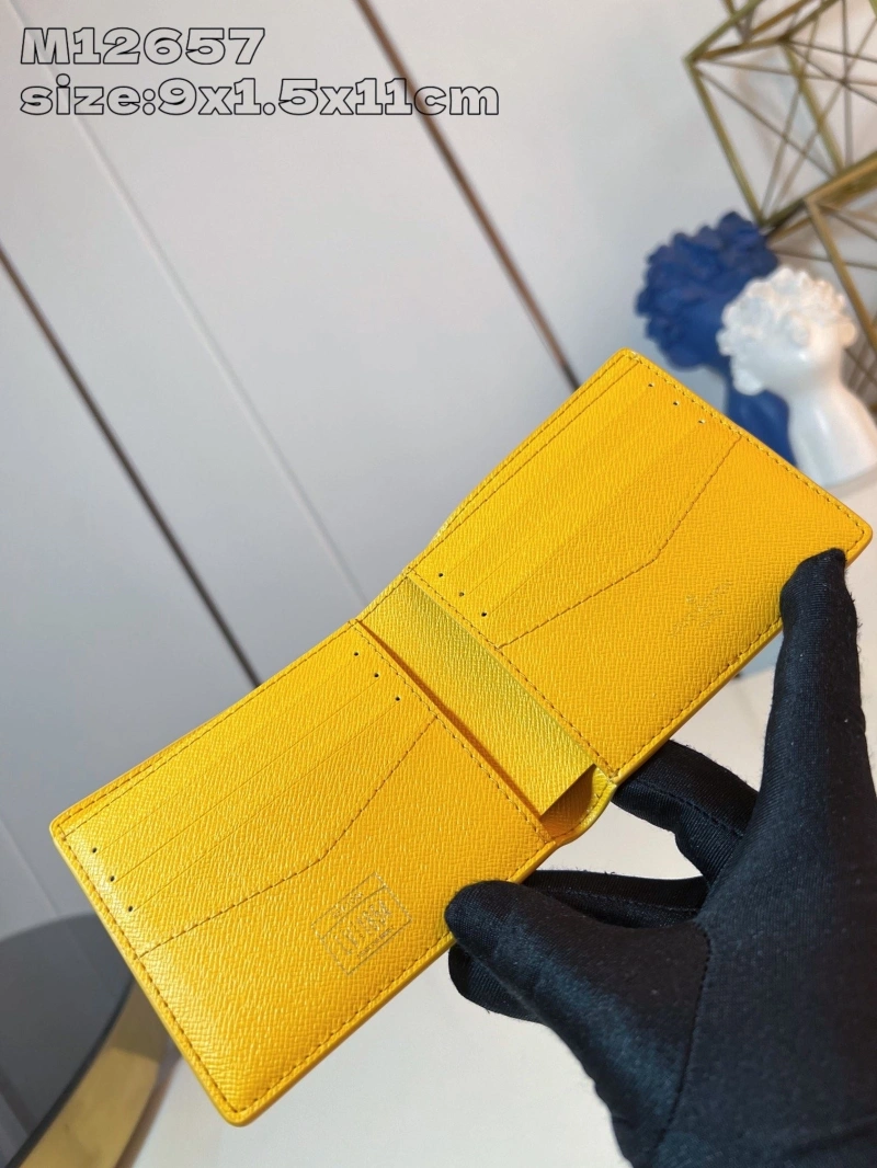 LV Wallets 4365A-0337