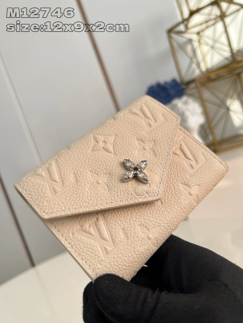 LV Wallets 4365A-0377