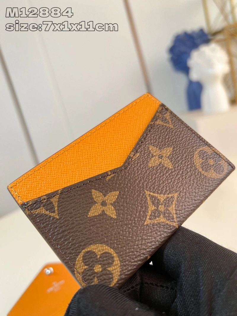 LV Wallets 4365A-0386