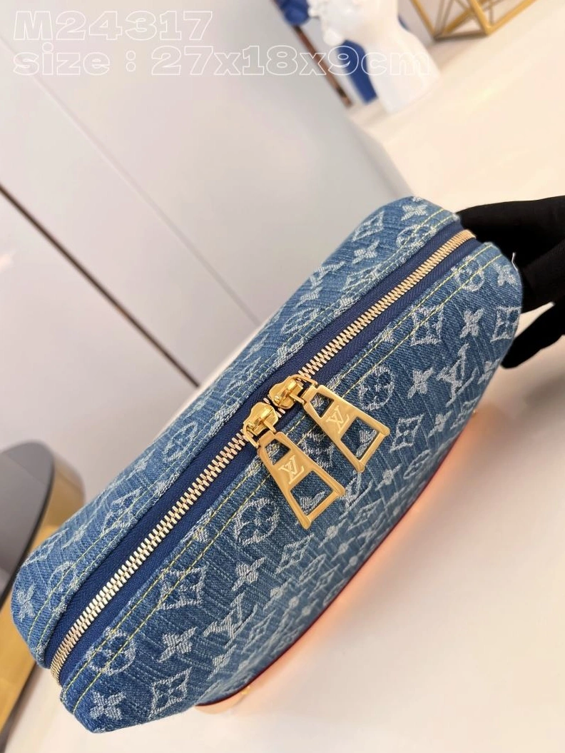 LV Clutch Bags 4365F-0272