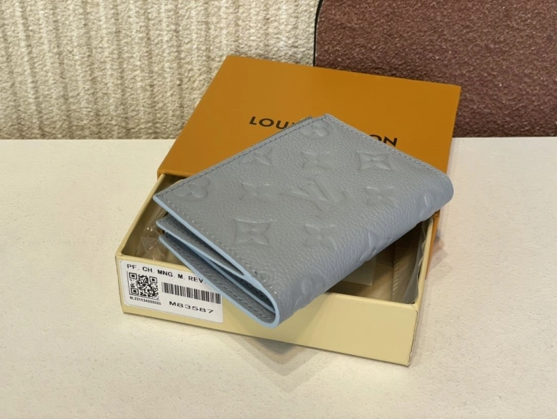 LV Wallets 4365H-0010