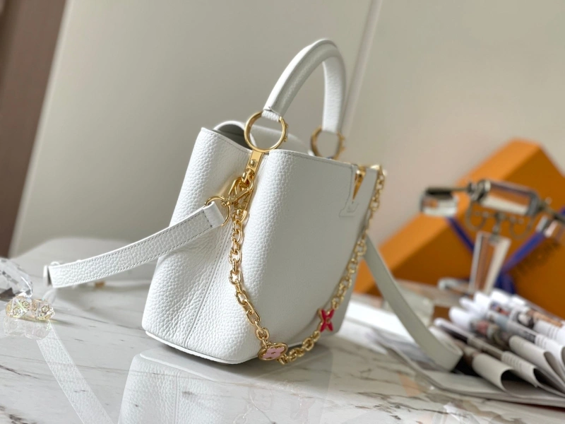 LV Capucines Bags 4365H-0086