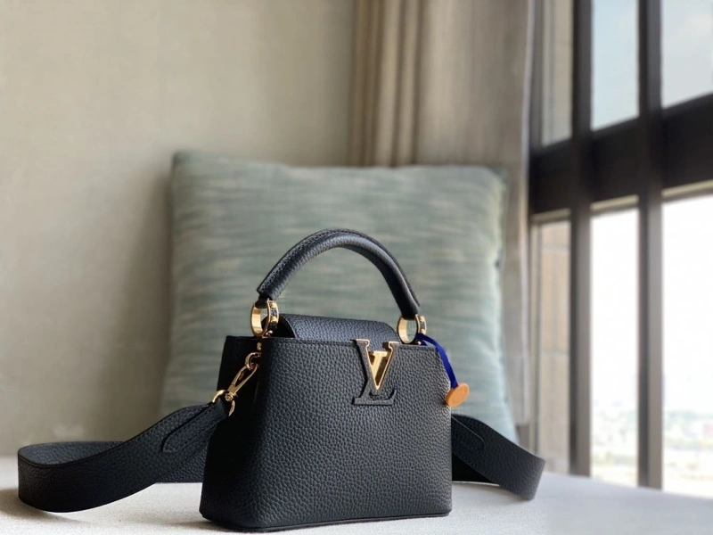 LV Capucines Bags 4365H-0101