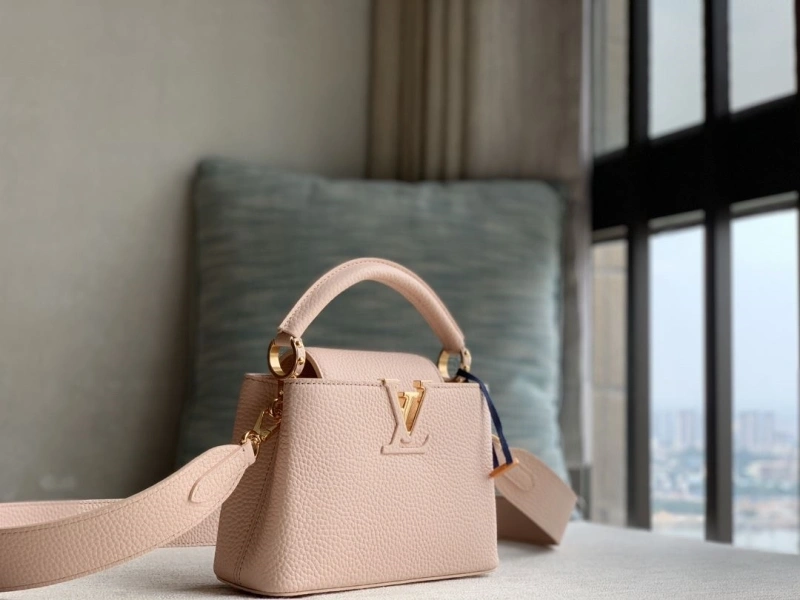 LV Capucines Bags 4365H-0102