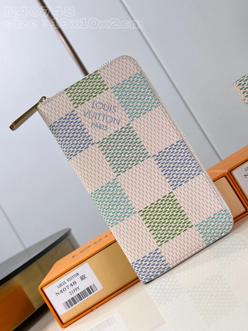 LV Wallets 4365H-0181