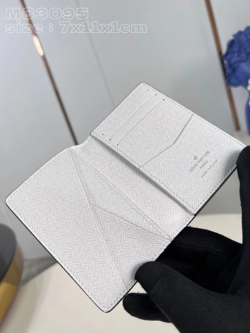 LV Wallets 4365H-0208