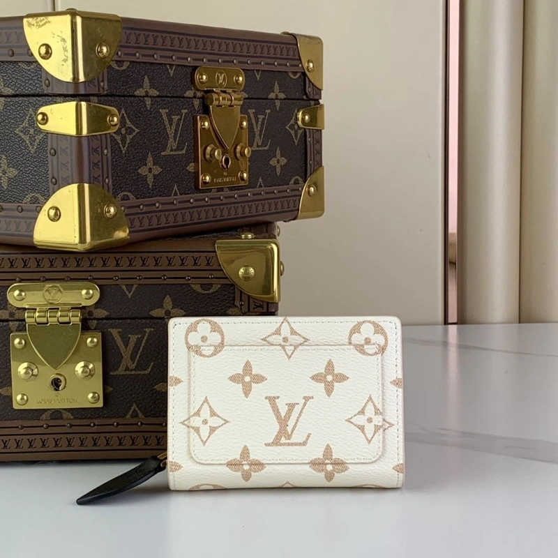 LV Wallets 4365H-0242