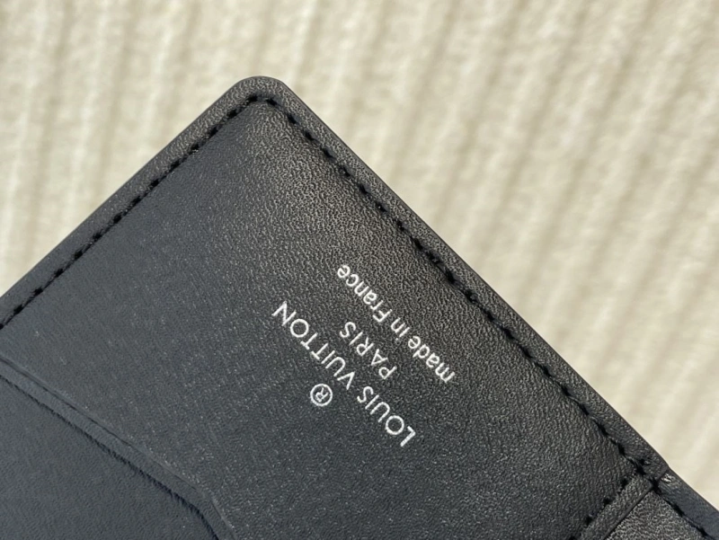 LV Wallets 4365H-0349