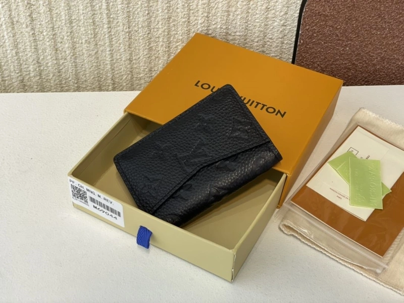LV Wallets 4365H-0385