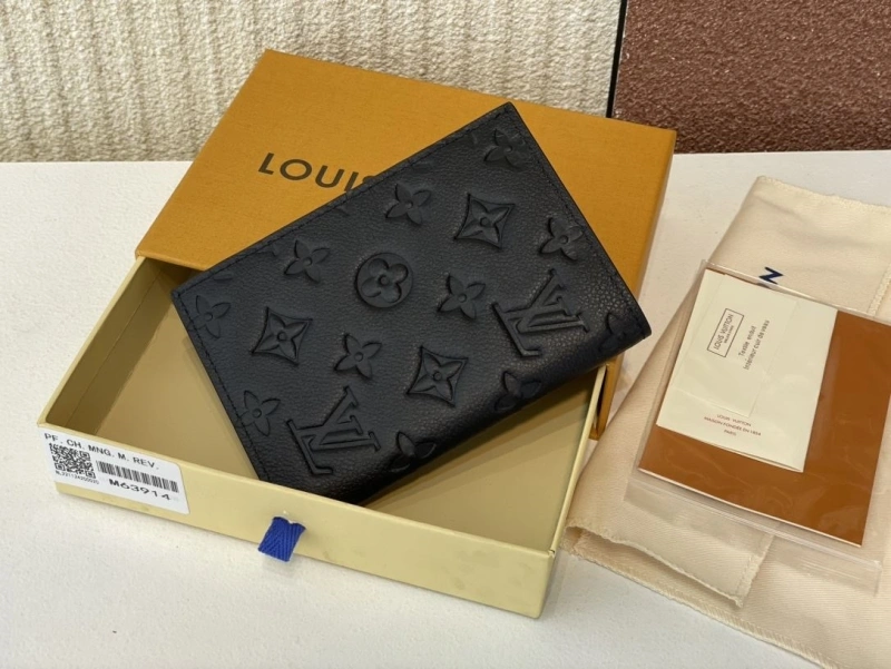 LV Wallets 4365H-0387