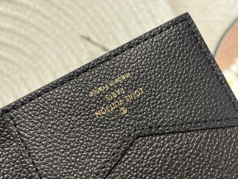 LV Wallets 4365H-0387
