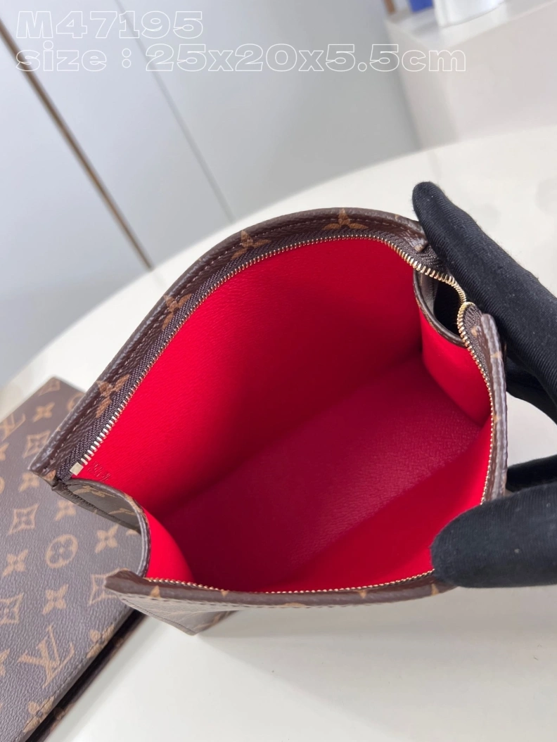 LV Clutch Bags 4365H-0481